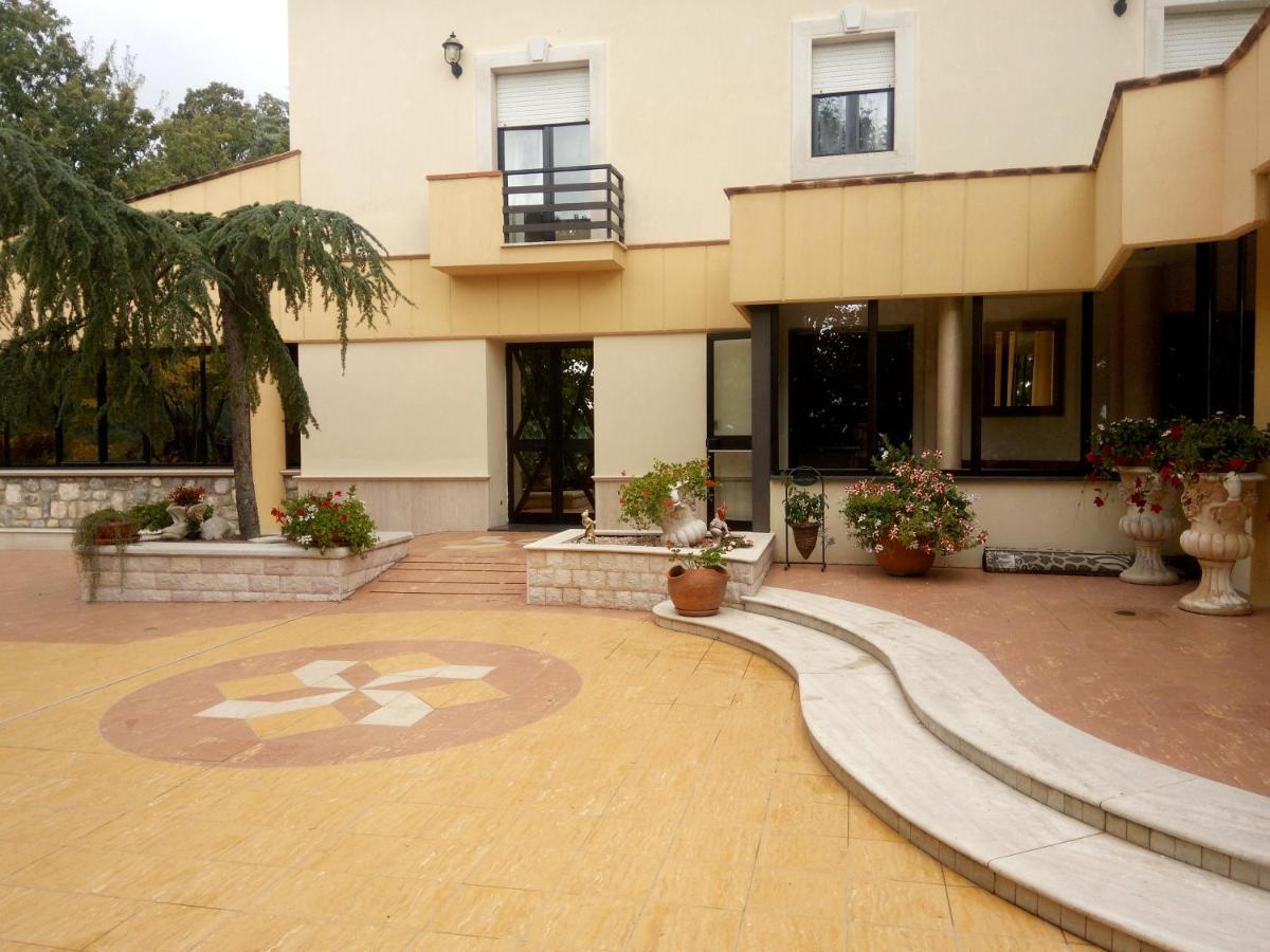 Hotel Al Querceto Tocco Caudio Exteriér fotografie